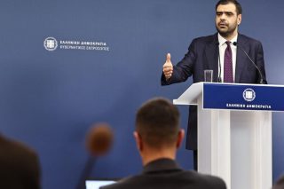 «Ολοκληρωτισμικά»...